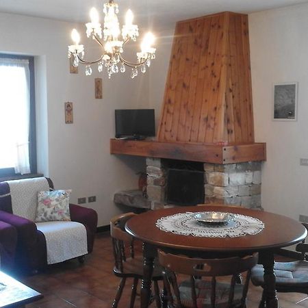 شقة Casa Livia Maria تيجليو المظهر الخارجي الصورة